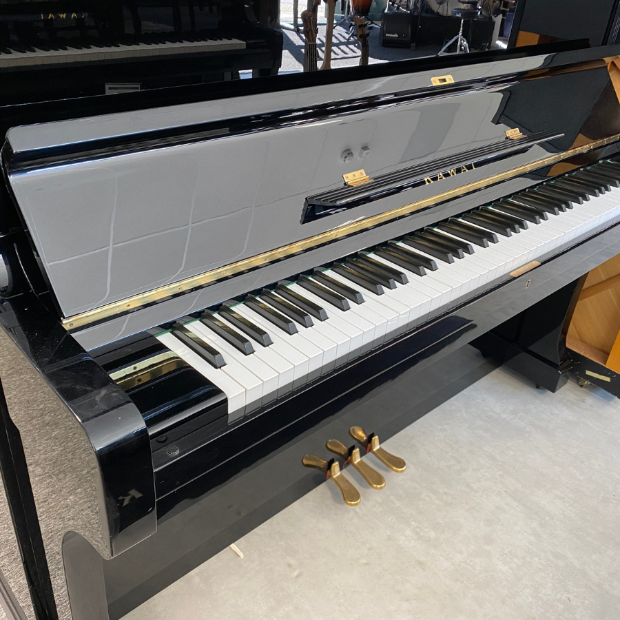 Second Hand Kawai BL-61 Upright Piano, Polished black, c.1980 - Image 3