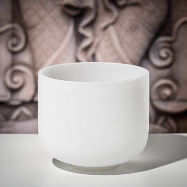 Meinl Sonic Energy Crystal Singing Bowl - 9"/22cm, A4, Brow Chakra - Image 2