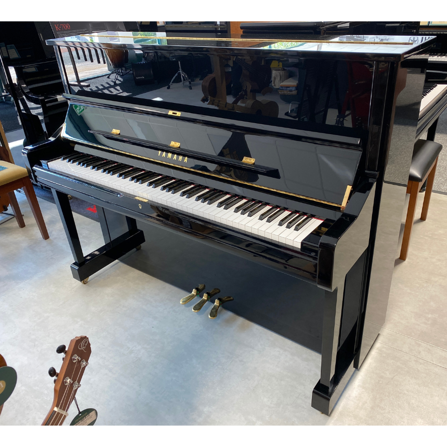 Second Hand Yamaha U1 Upright Piano, Polished Mahogany - Image 3